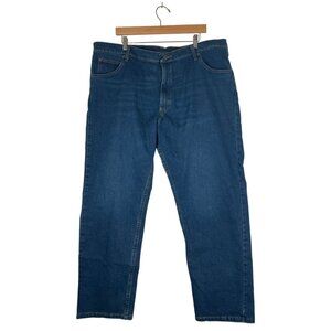 Wrangler Men's Size 42 x 30 Denim Jean Classic Comfort Straight Med Wash Stretch